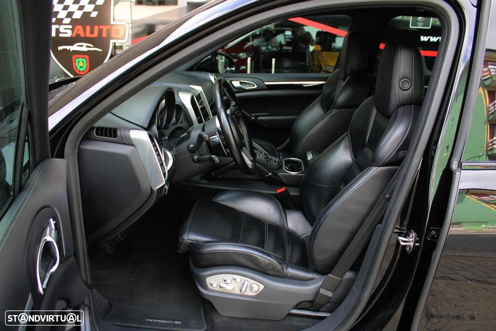 Porsche Cayenne Platinum Edition - 7