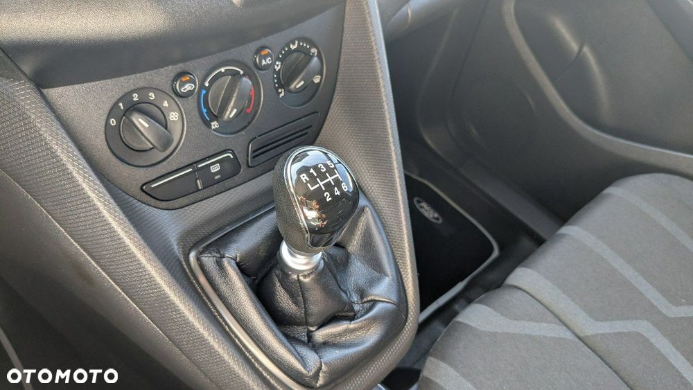 Ford Connect - 24