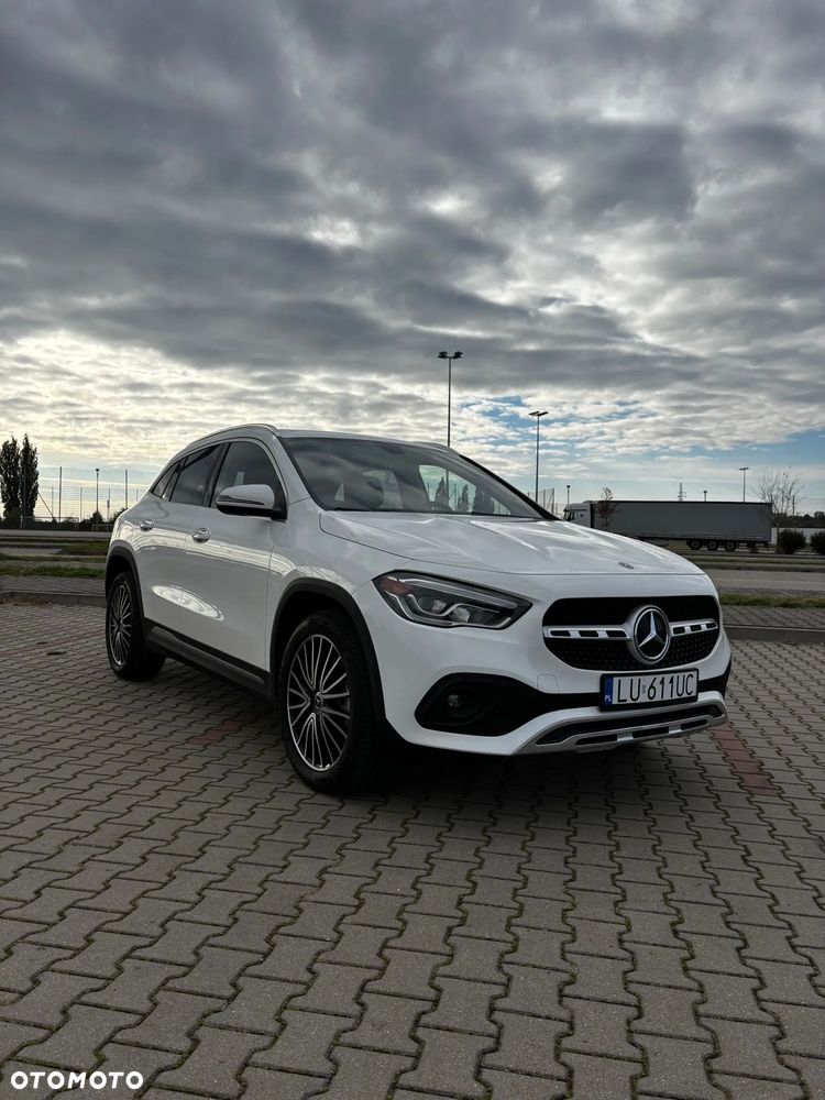 Mercedes-Benz GLA - 3