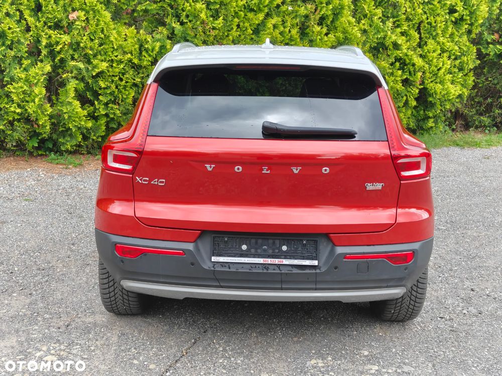 Volvo XC 40 T4 AWD Geartronic Momentum Pro - 11