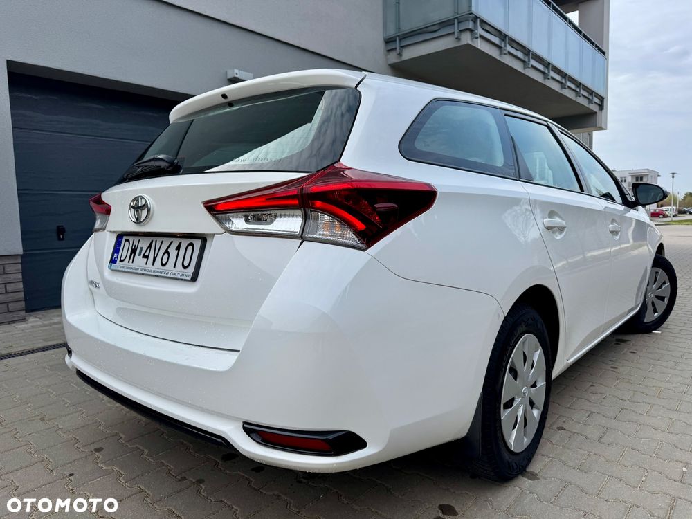Toyota Auris 1.6 Active - 5