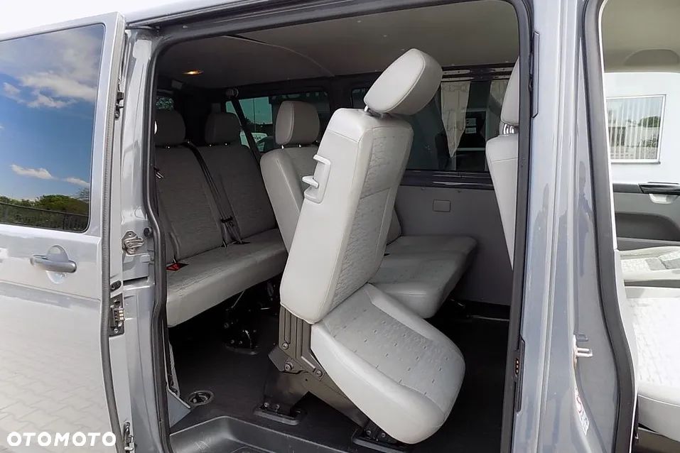 Volkswagen Transporter - 9