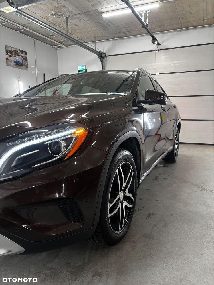 Mercedes-Benz GLA 250 4-Matic - 2