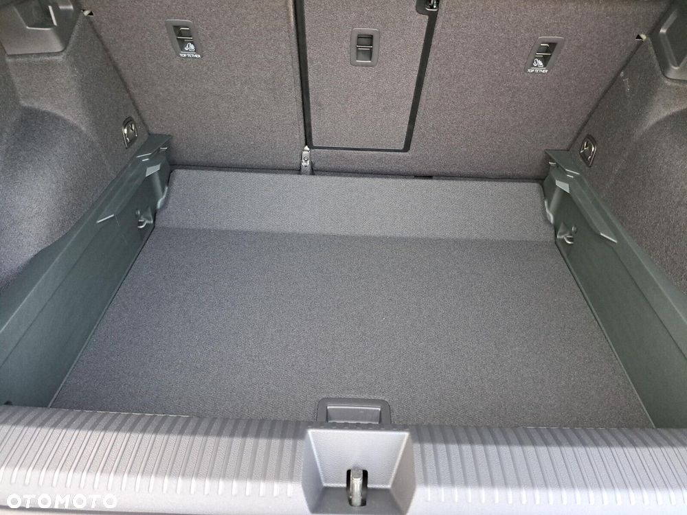 Volkswagen T-Roc - 17