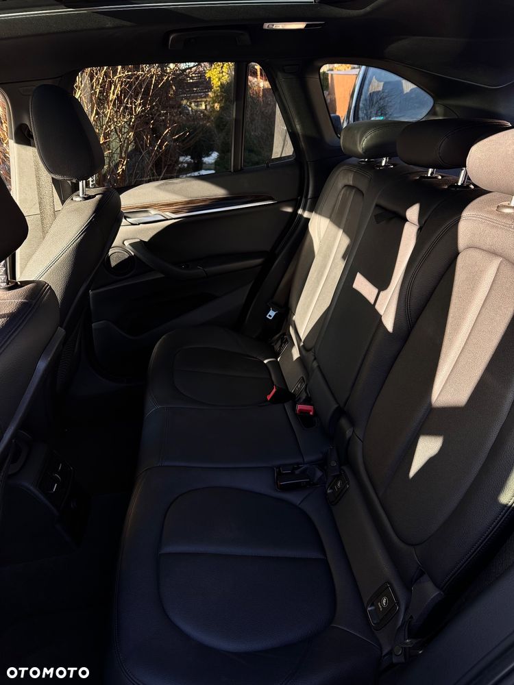 BMW X1 - 11