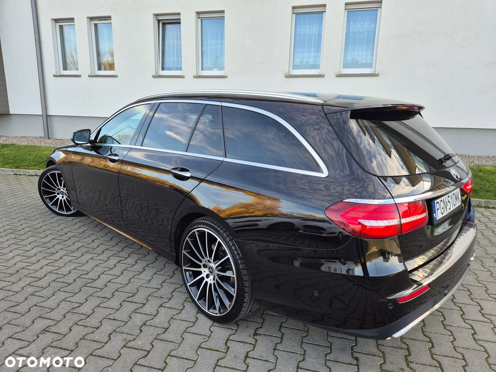 Mercedes-Benz Klasa E 220 d T 9G-TRONIC AMG Line - 5