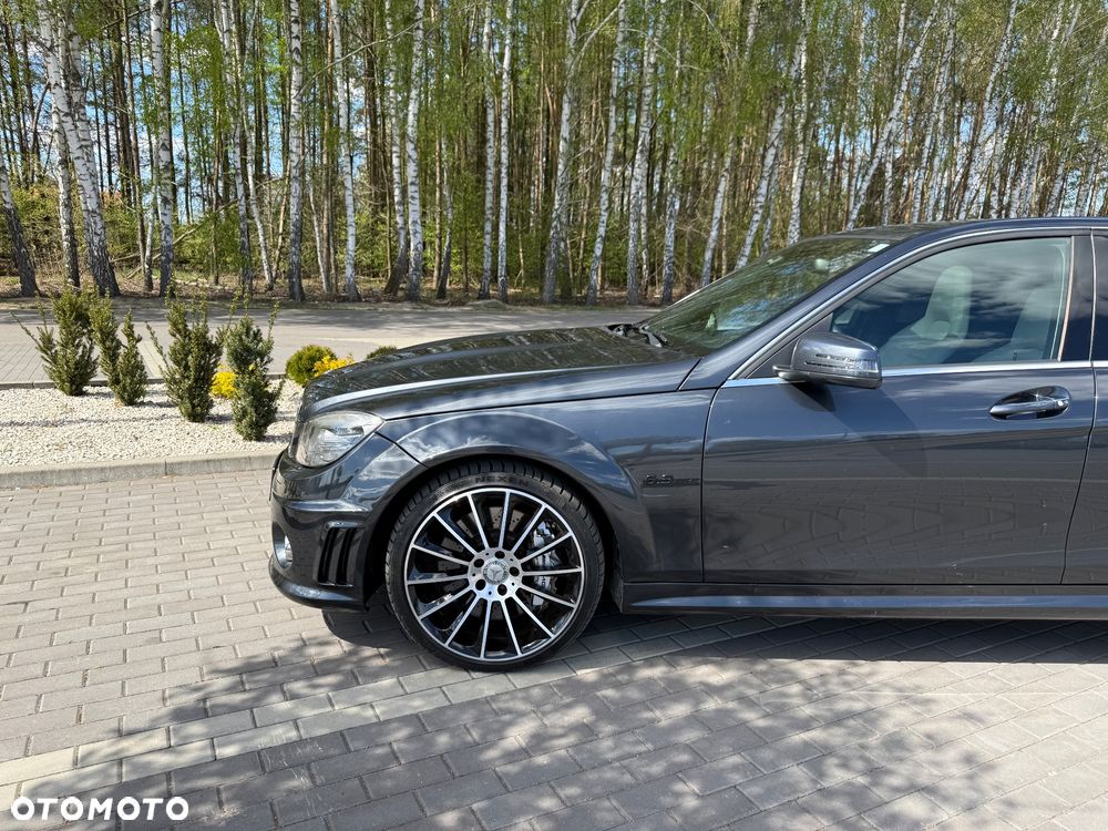 Mercedes-Benz Klasa C 63 AMG 7G-TRONIC SPORT EDITION - 12
