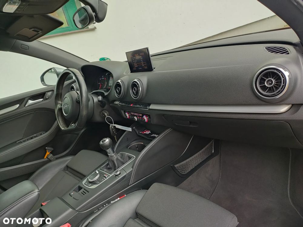 Audi A3 Limousine 1.6 TDI (clean diesel) S line Sportpaket - 16