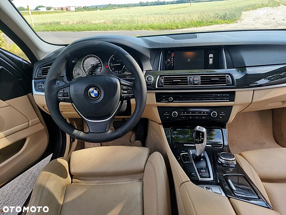 BMW Seria 5 520d Luxury Line sport - 27