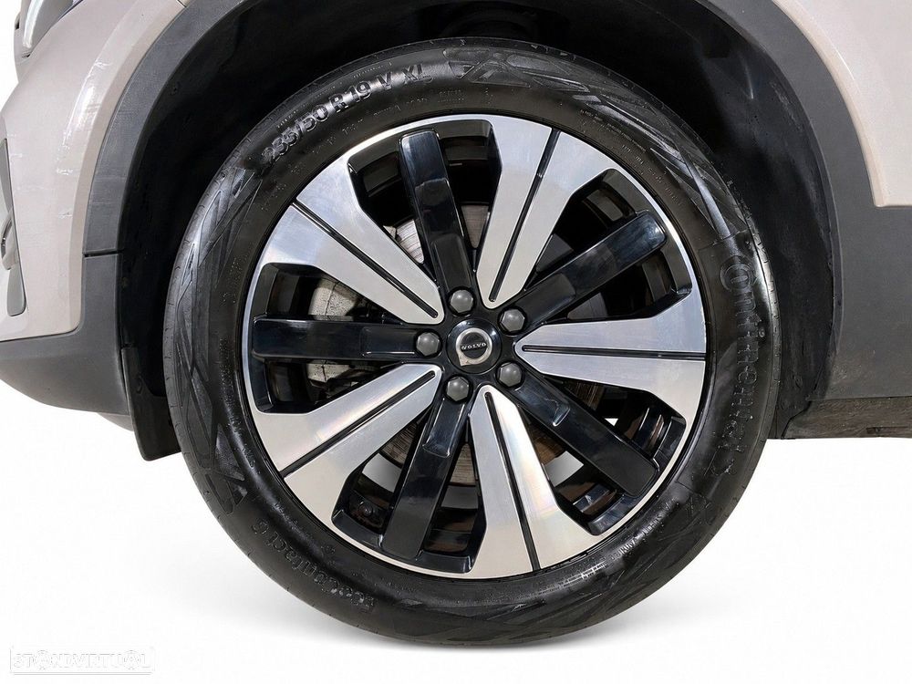 Volvo XC 40 Recharge Core - 22