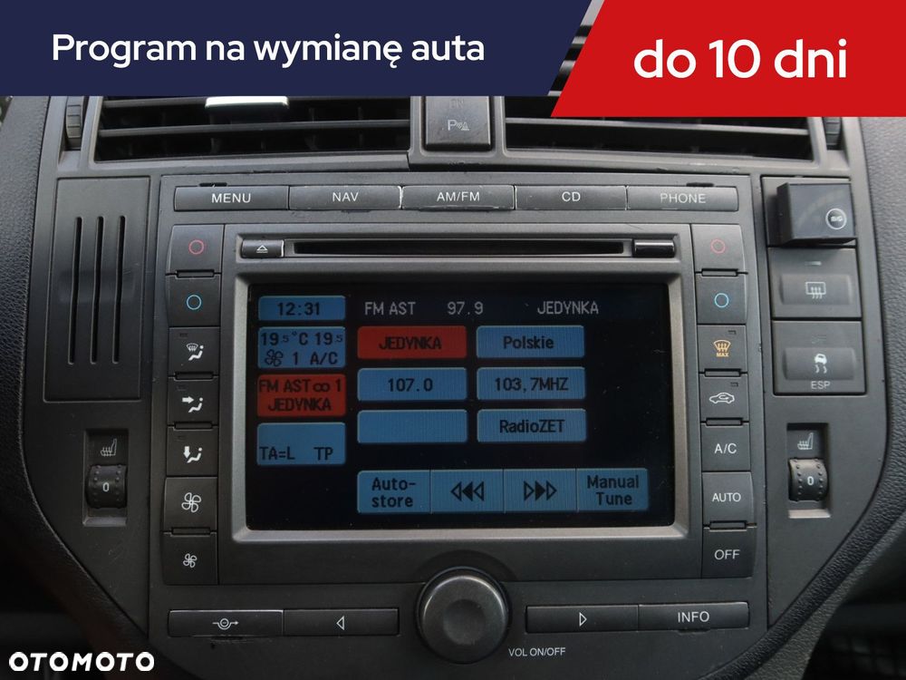 Ford C-MAX - 14