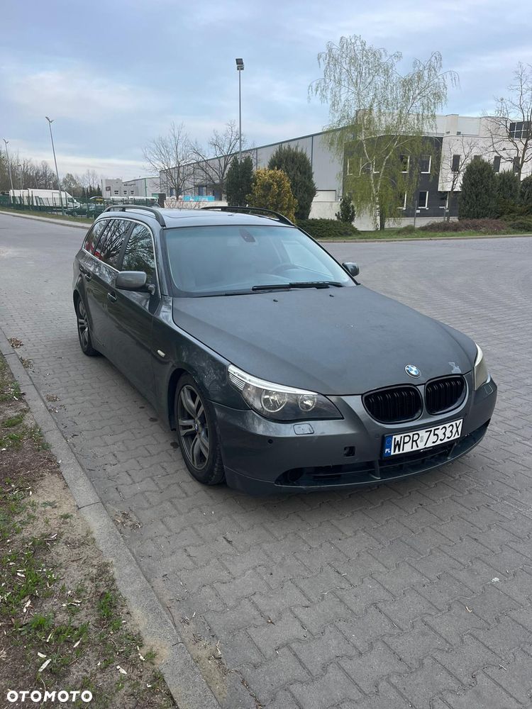 BMW Seria 5 525d - 2