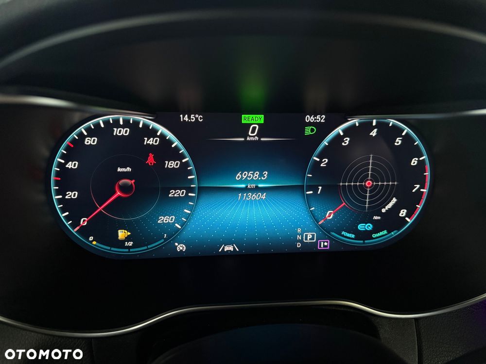 Mercedes-Benz GLC 200 4Matic 9G-TRONIC AMG Line Plus - 26