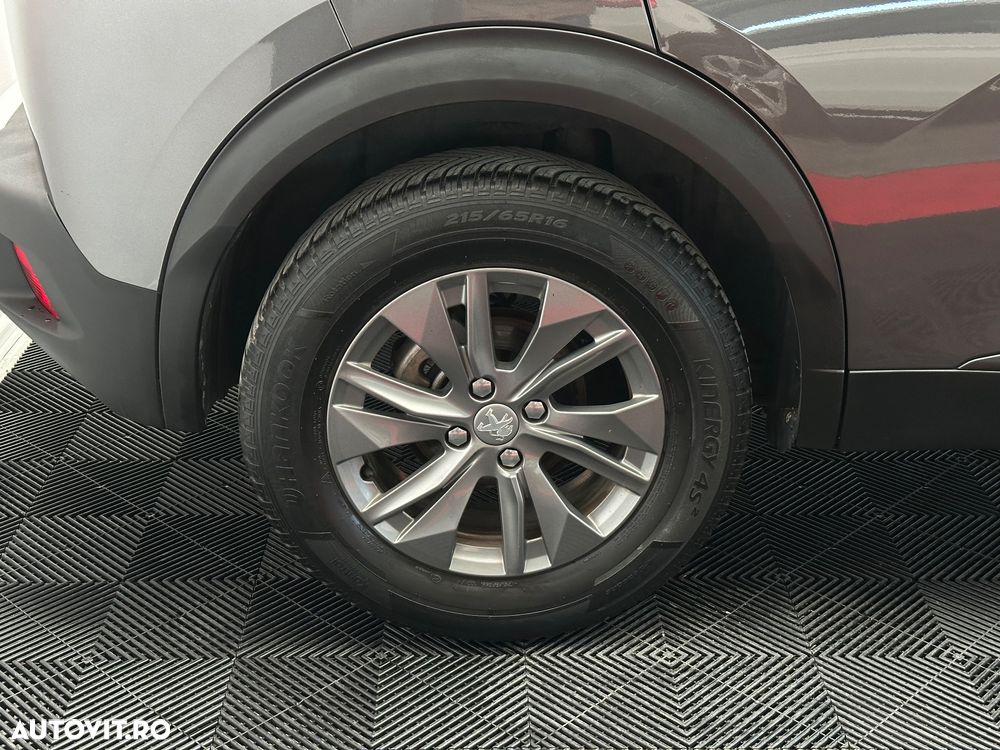 Peugeot 2008 PureTech 130 EAT8 Active - 40