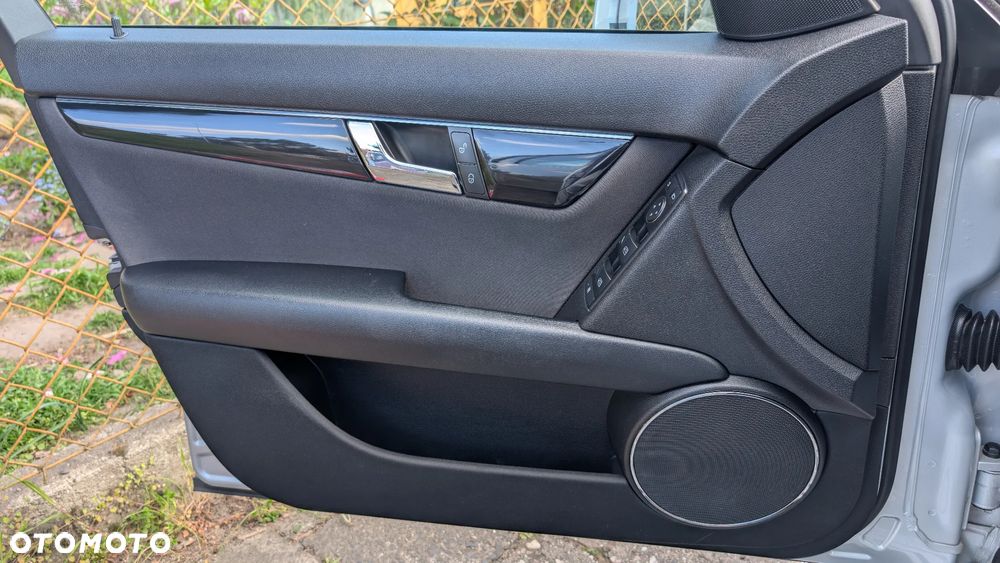 Mercedes-Benz Klasa C 230 Classic - 8