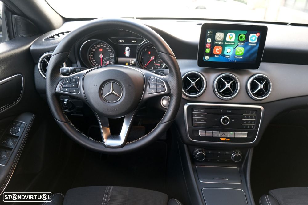 Mercedes-Benz CLA 180 - 9