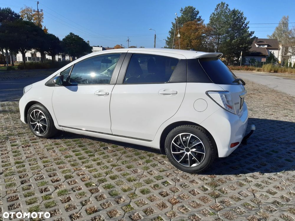 Toyota Yaris - 8