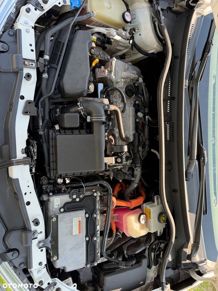 Toyota Auris Hybrid 135 Premium - 17
