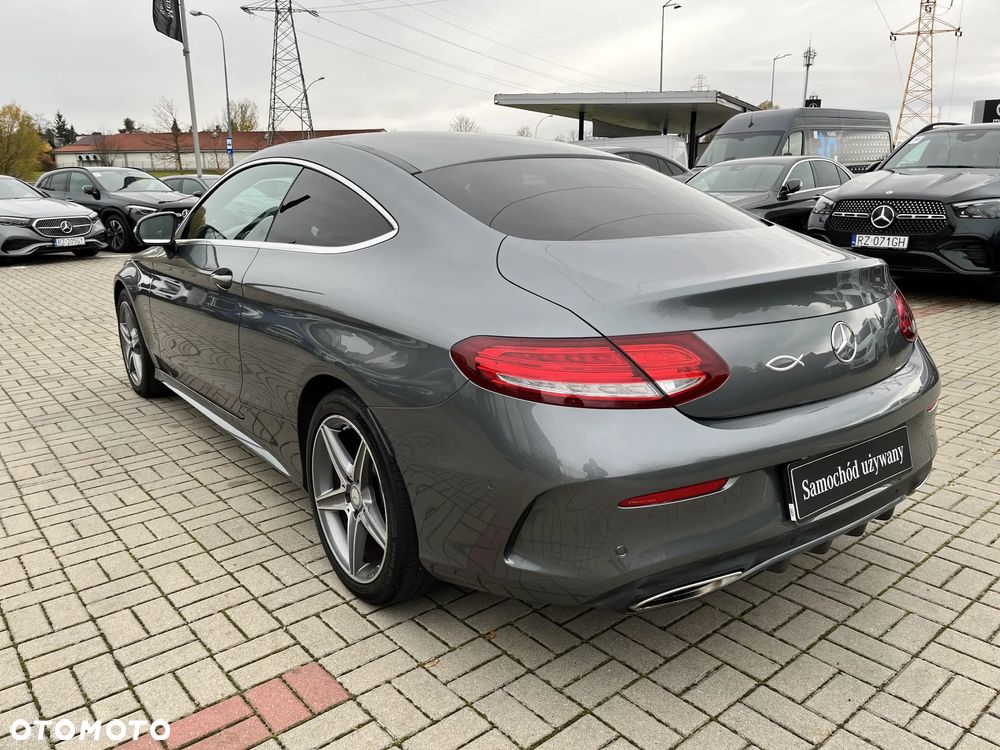 Mercedes-Benz Klasa C 200 4-Matic 9G-TRONIC - 26