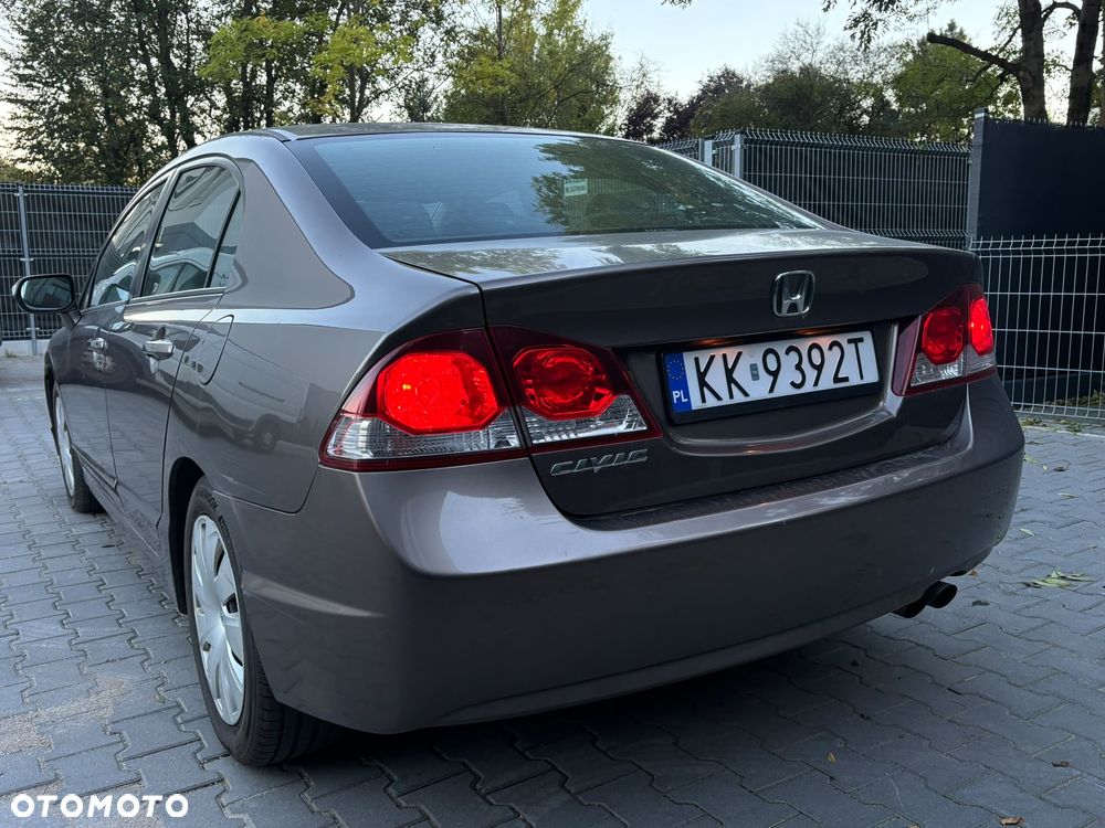 Honda Civic 1.8 Comfort - 10