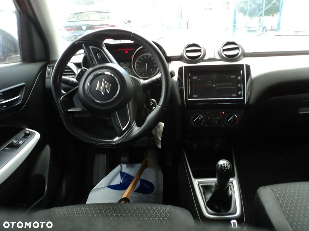 Suzuki Swift - 10
