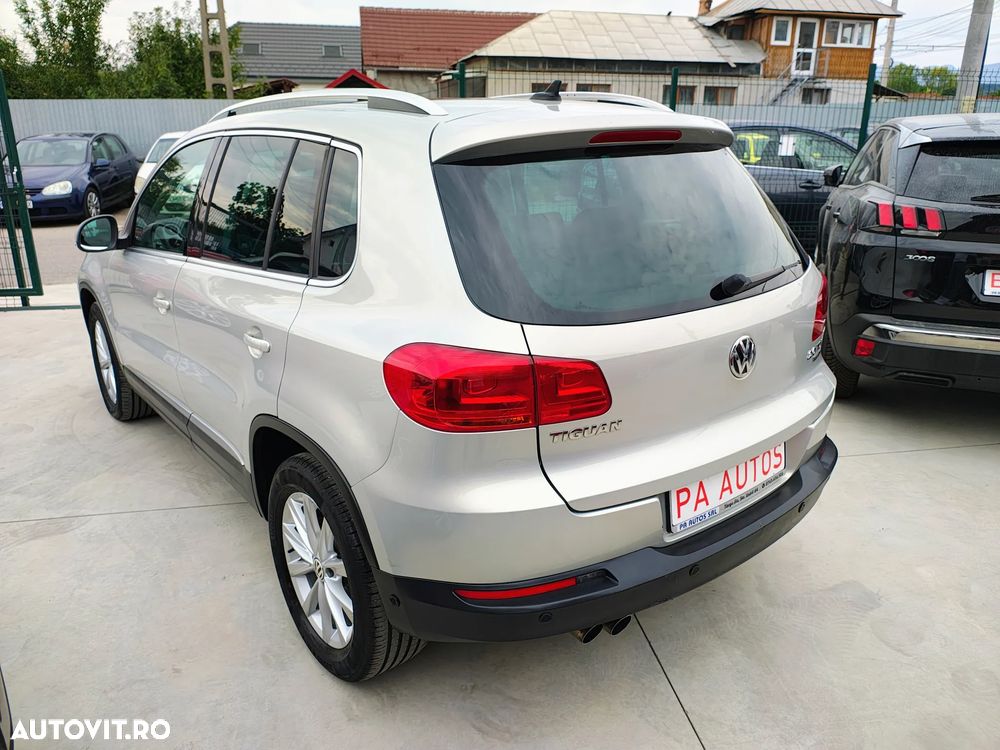 Volkswagen Tiguan 2.0 TDI DPF BlueMotion Technology Exclusive - 17