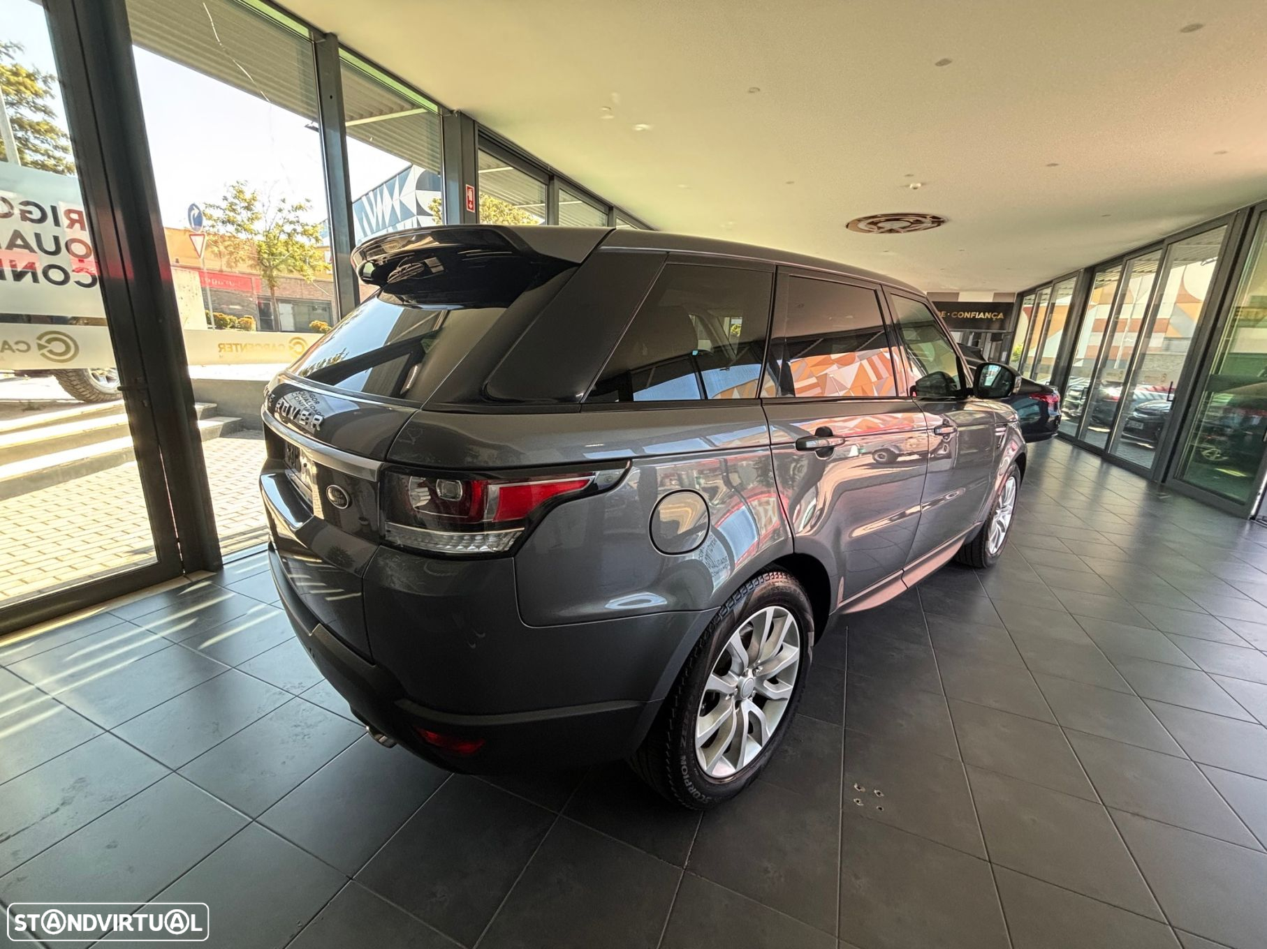Land Rover Range Rover Sport 3.0 SDV6 HSE - 16