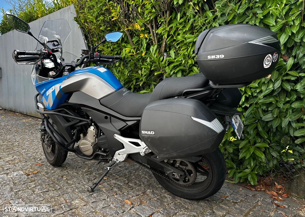 CF Moto 650MT - 8