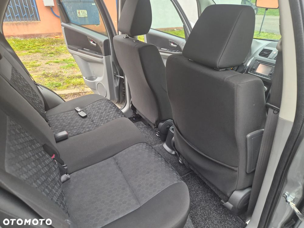 Suzuki SX4 2.0 DDiS 4x4 Style - 11