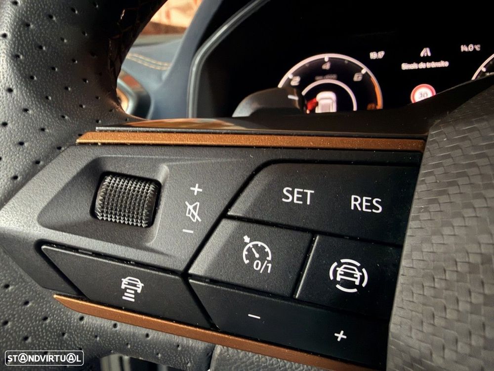 Cupra Formentor 1.4 e-Hybrid DSG VZ - 16