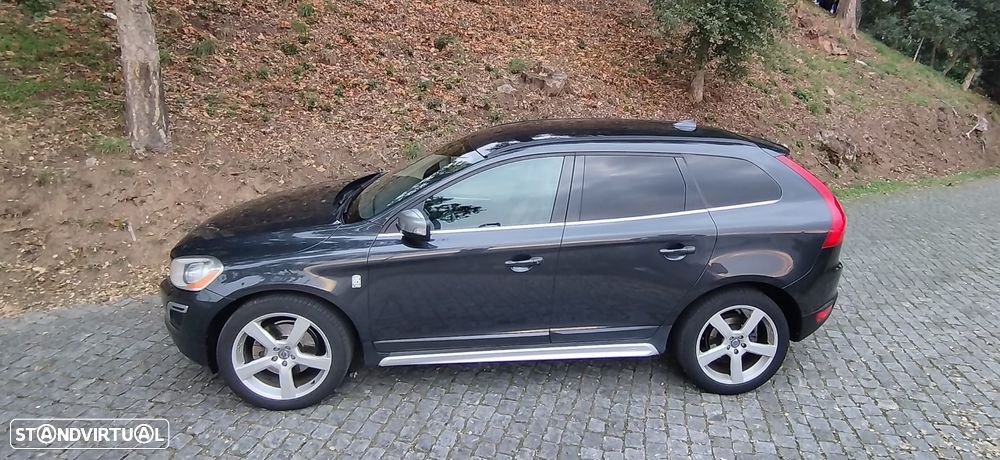 Volvo XC 60 2.0 D3 Drive R-Design 85 Anos Start/Stop - 12