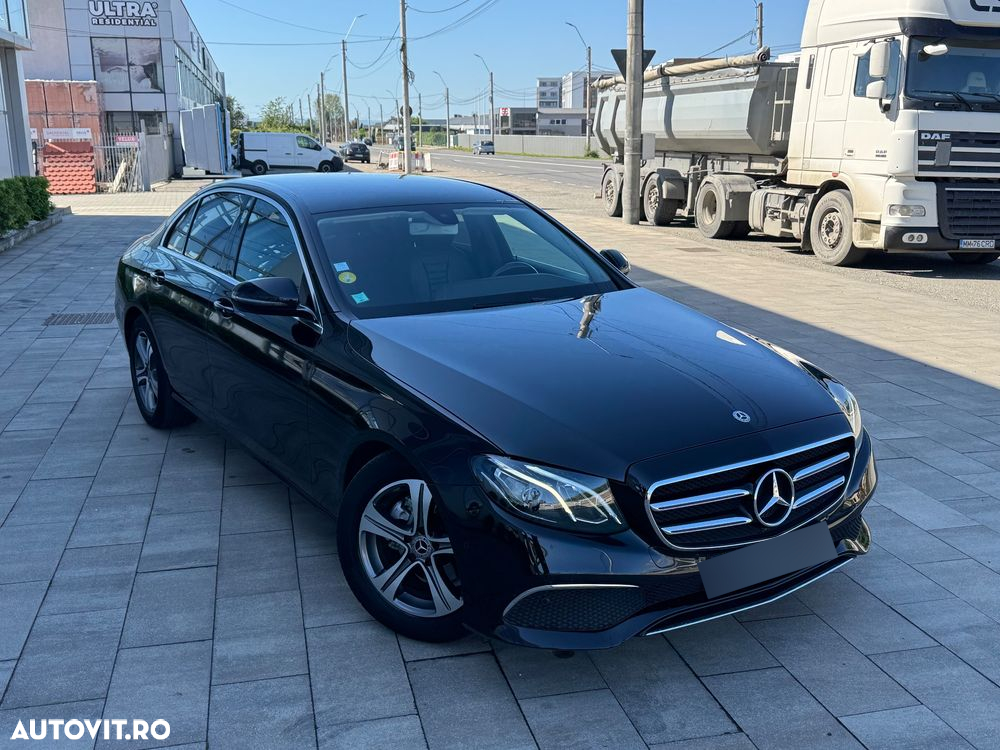 Mercedes-Benz E 220 d T 9G-TRONIC Avantgarde - 25