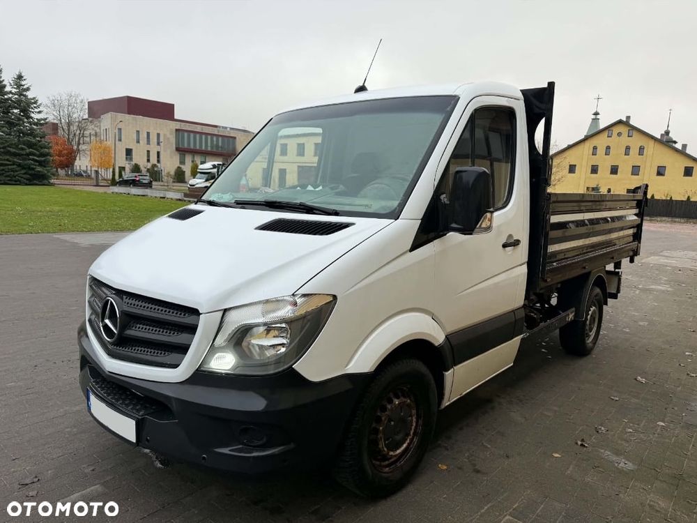 Mercedes-Benz Sprinter - 1