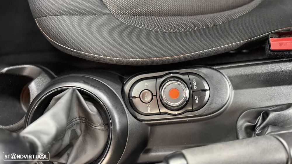 MINI 3 Portas One First - 20