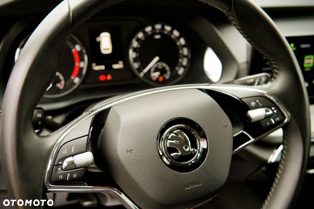 Skoda Octavia 1.5 TSI ACT Ambition - 28