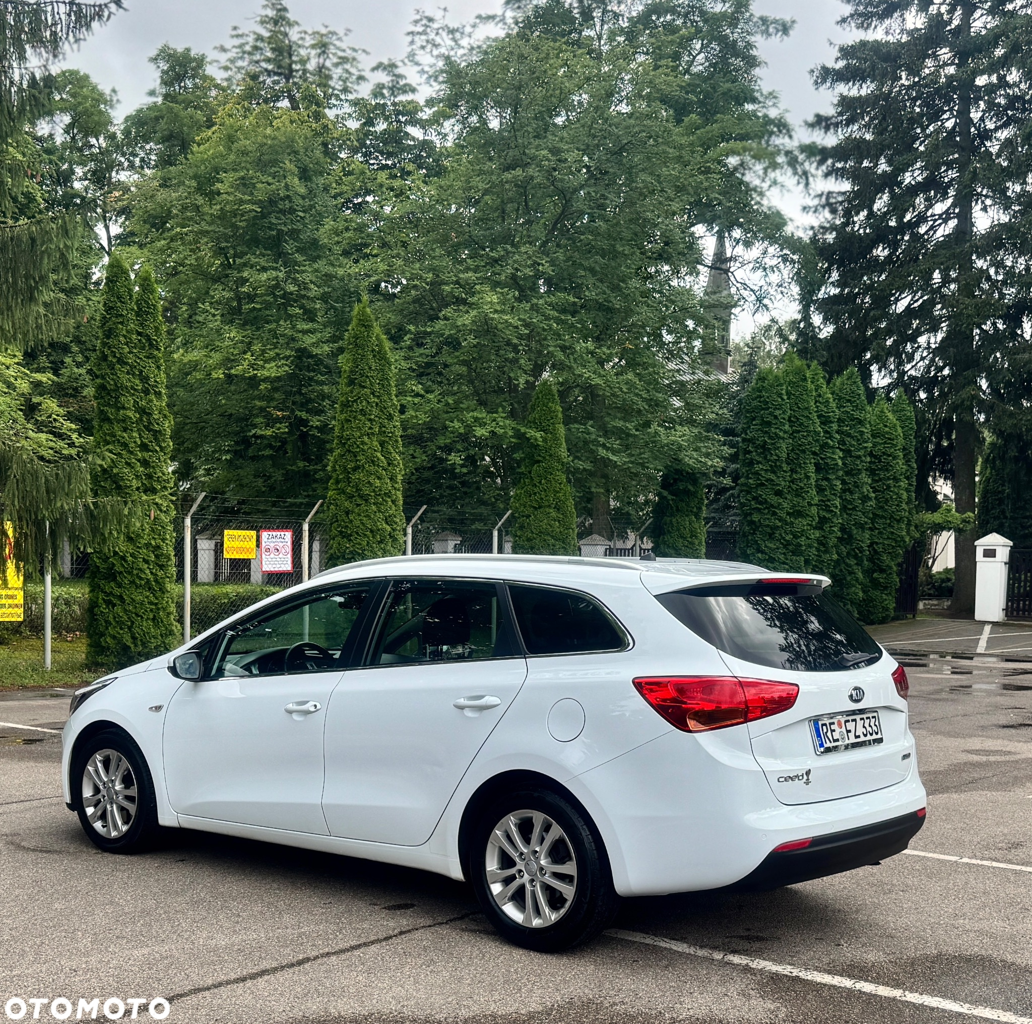 Kia Ceed 1.6 CRDi 128 Fifa World Cup Edition - 12