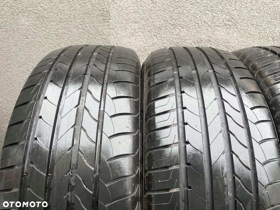 235/60R17 Goodyear EfficientGrip komplet opon lato - 2