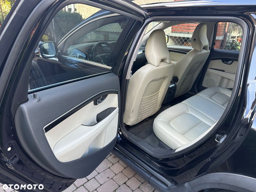 Volvo XC 70 - 14