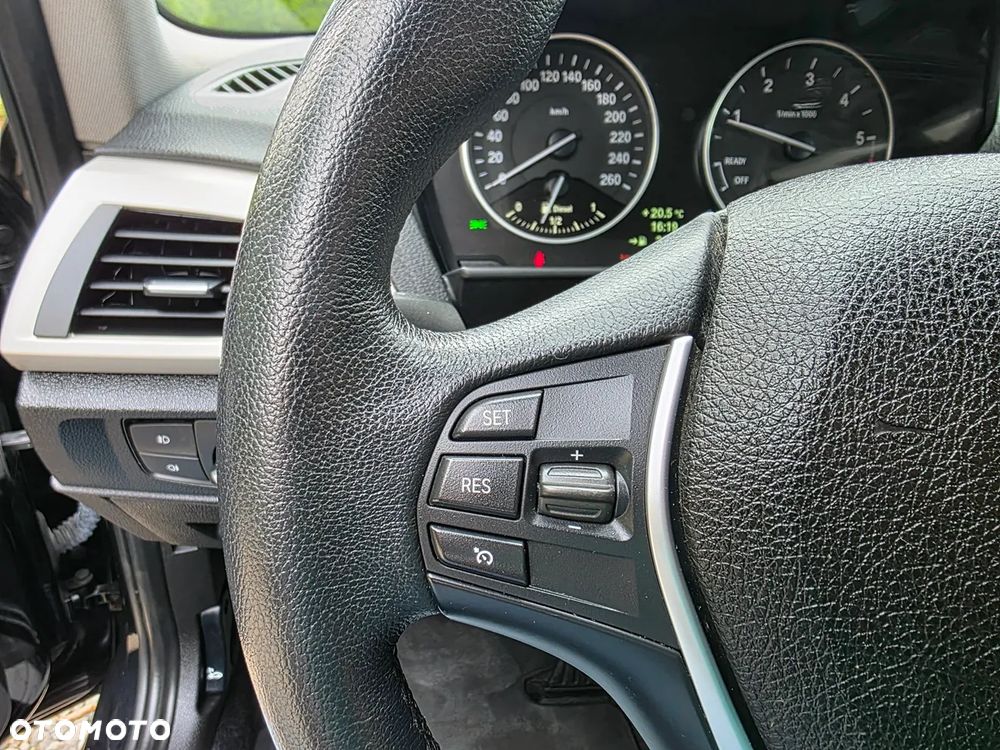 BMW Seria 1 118d DPF - 30