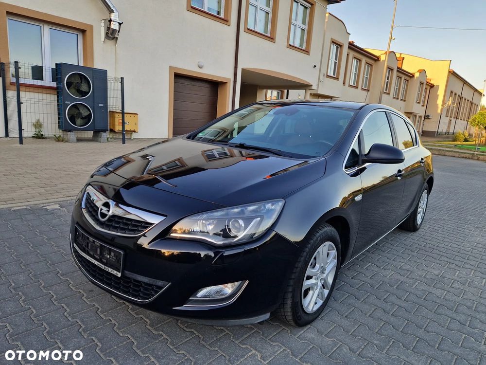 Opel Astra 1.4 T Cosmo S&S - 3