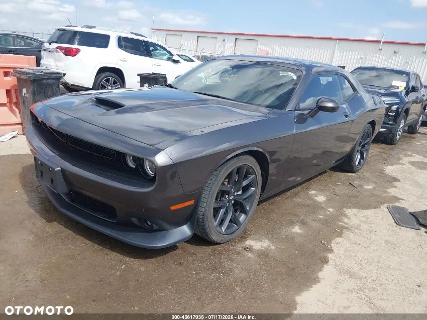 Dodge Challenger - 3