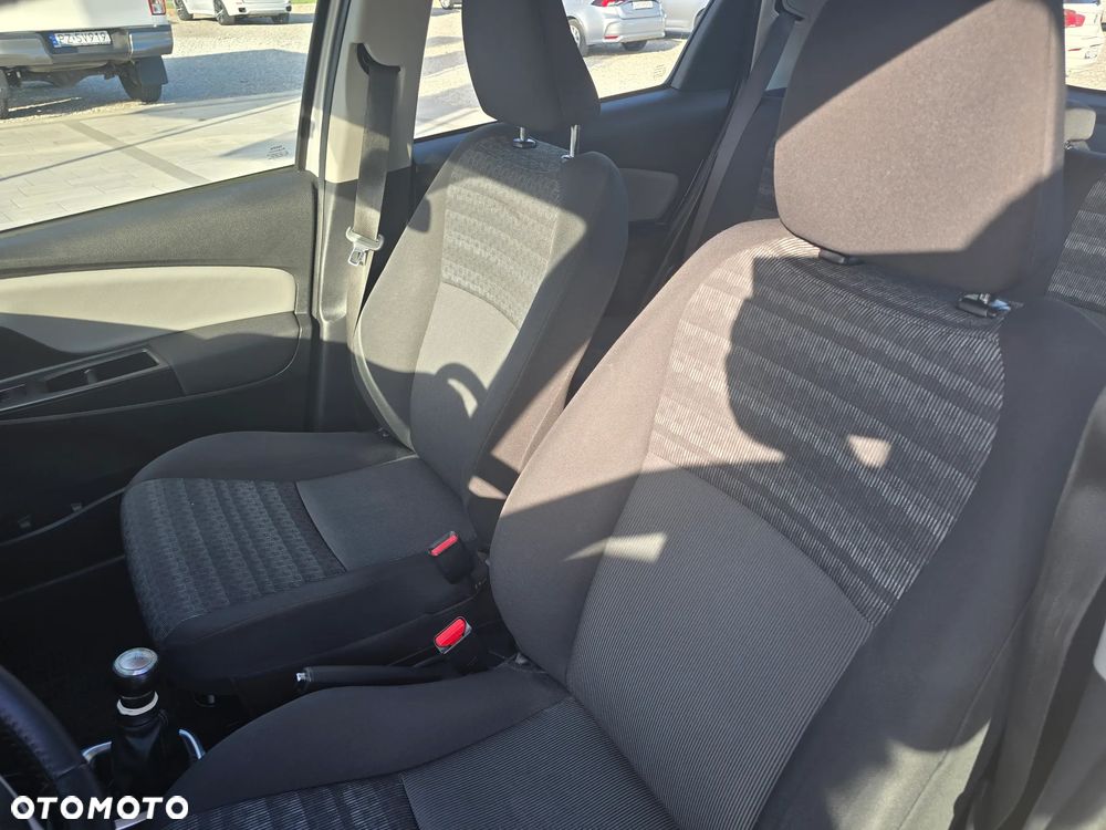 Toyota Yaris 1.0 Premium - 30