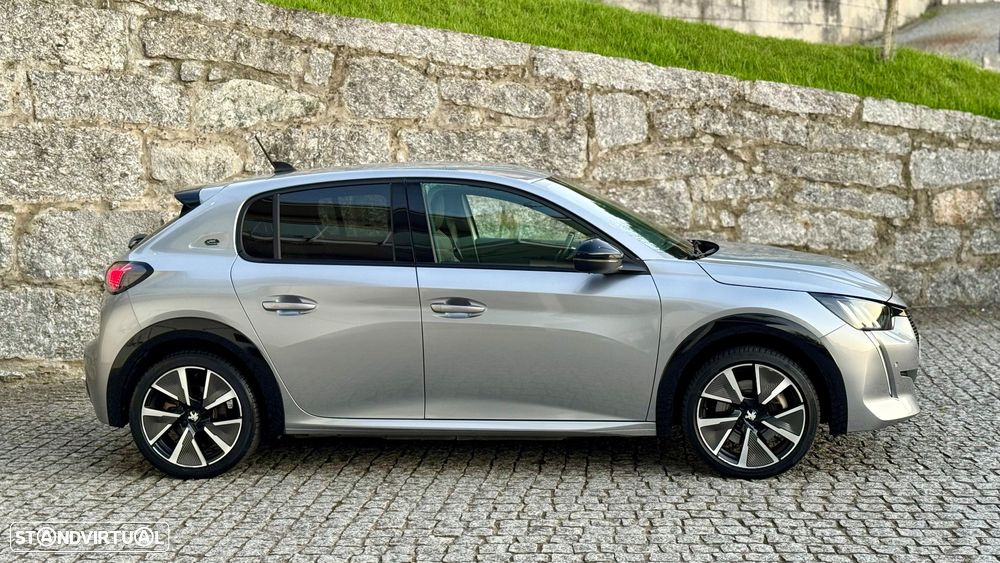 Peugeot e-208 50 kWh GT Line - 34