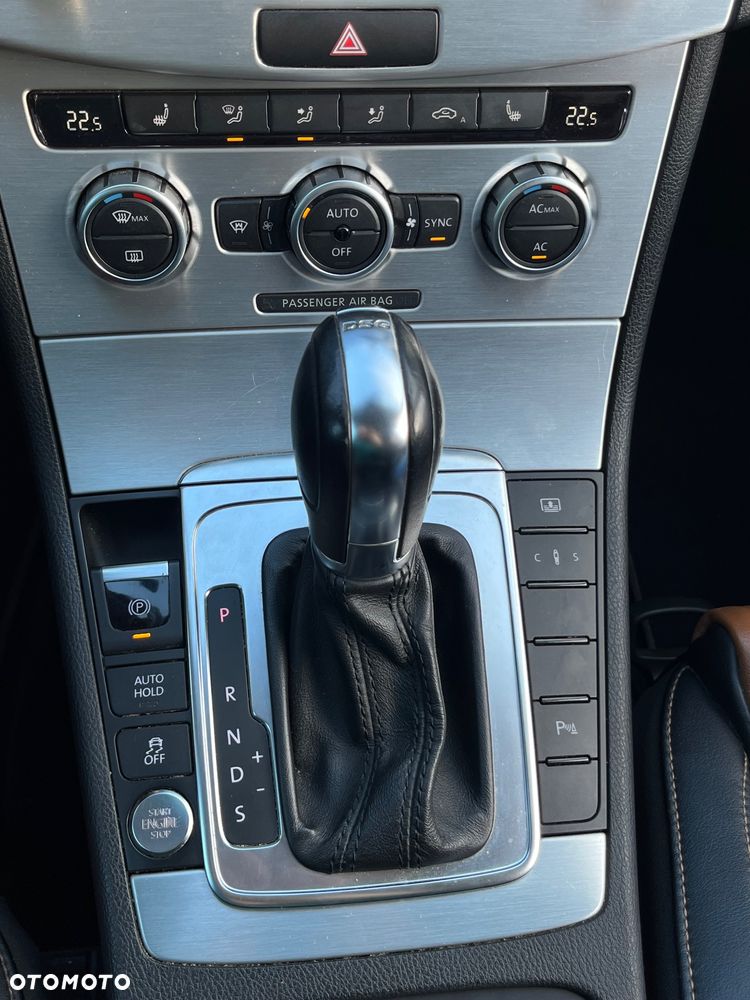 Volkswagen Passat 2.0 TSI Highline DSG - 12