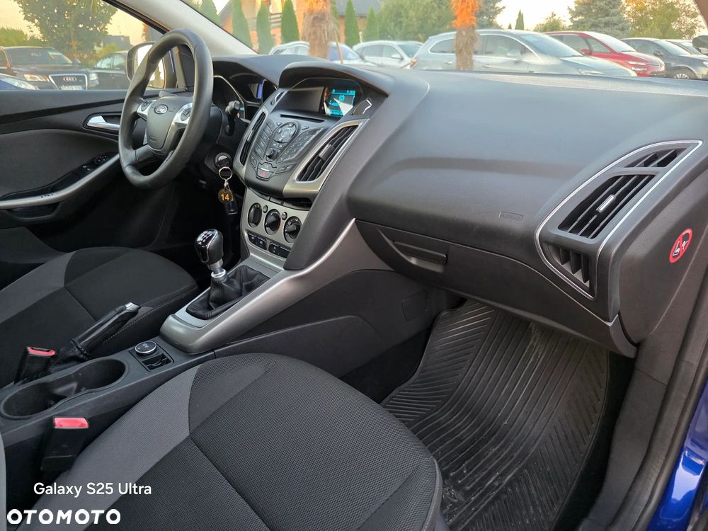 Ford Focus Turnier 1.6 TDCi ECOnetic 99g Start-Stopp-Sy SYNC Edition - 29