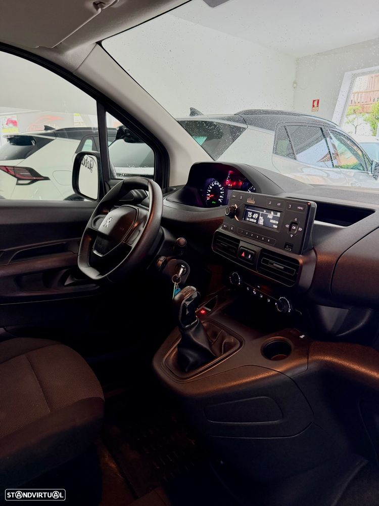 Peugeot Partner - 13