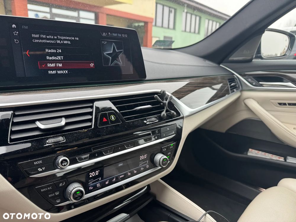 BMW Seria 5 540i GPF xDrive Luxury Line - 20