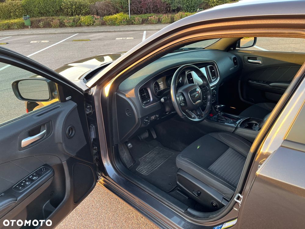 Dodge Charger 3.6 GT - 12