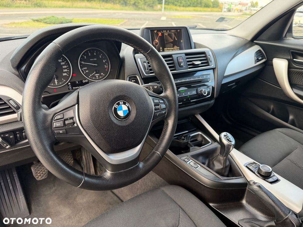 BMW Seria 1 116i - 13