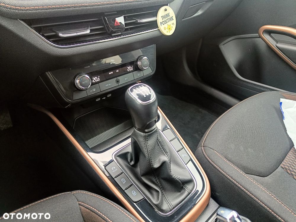 Skoda Fabia 1.0 TSI Style Color - 12